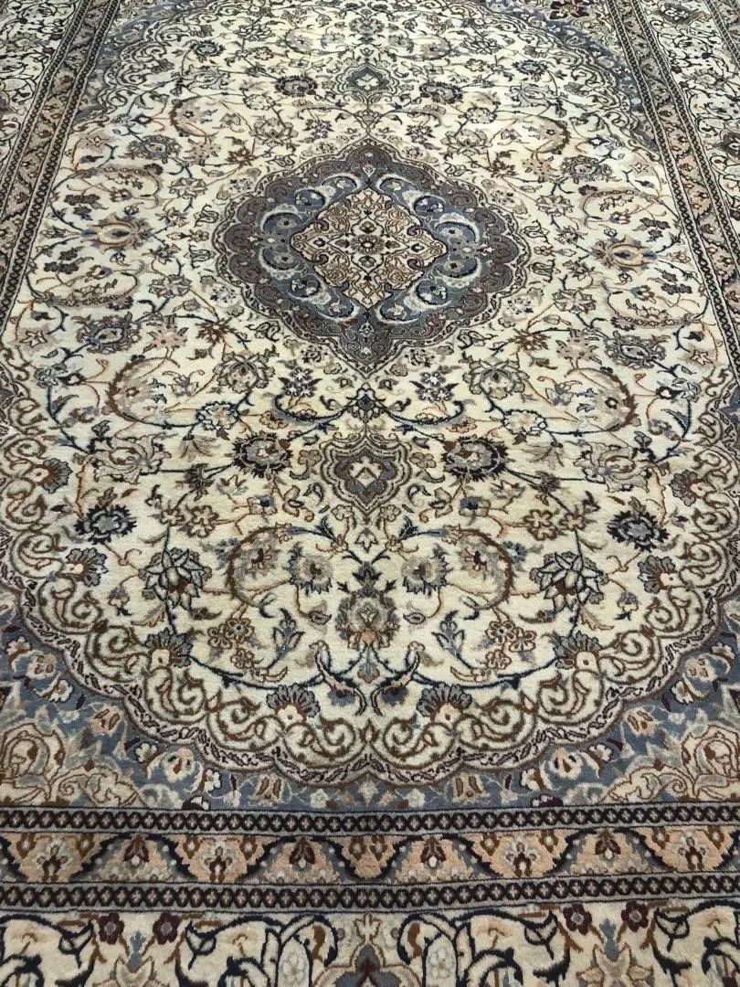 فرش ۸ متری نقشه نایین کرم|فرش|شیراز, ارم|دیوار