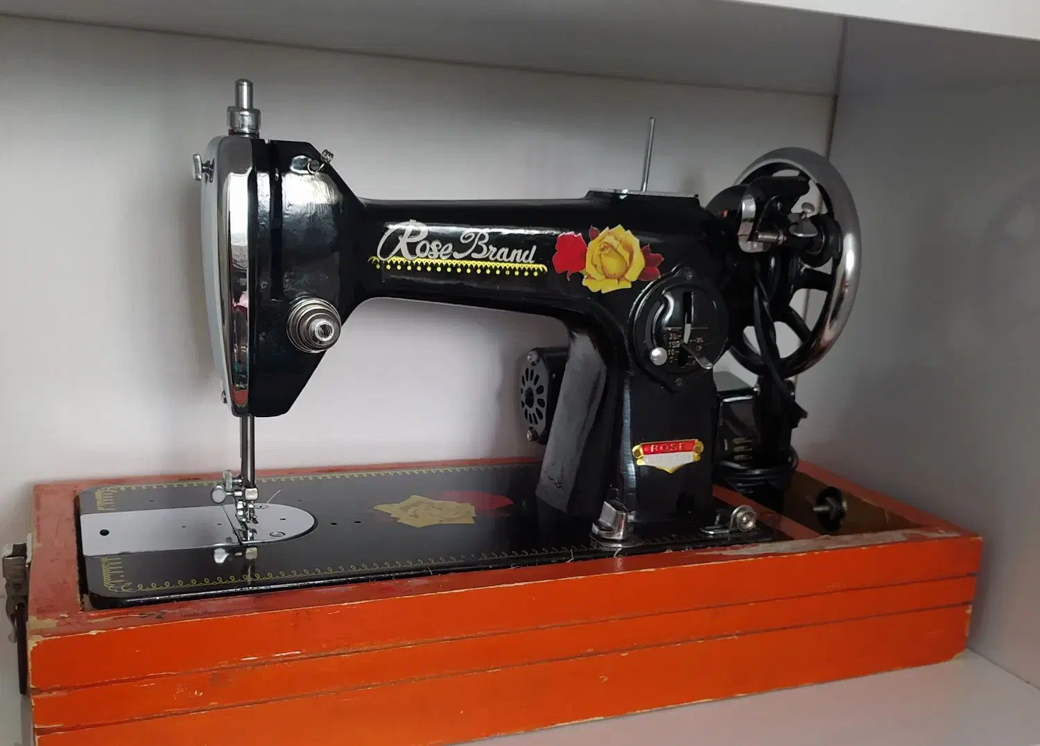 چرخ خیاطی|چرخ خیاطی و ریسندگی|سنندج, |دیوار