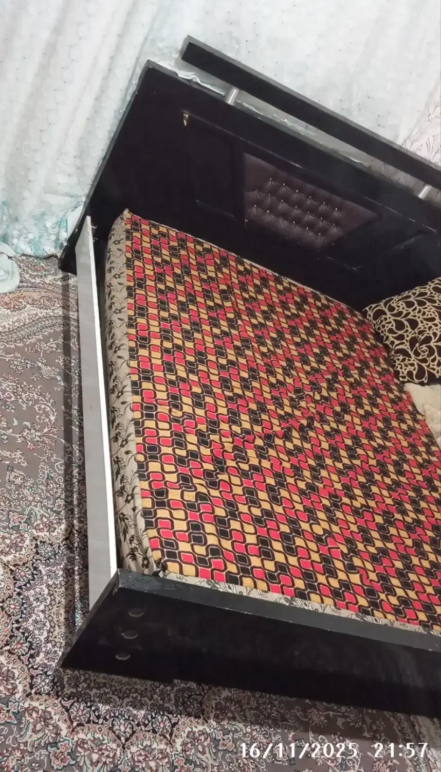 تخت دونفره با تشک رویال اصل|تخت و سرویس خواب|یاسوج, |دیوار