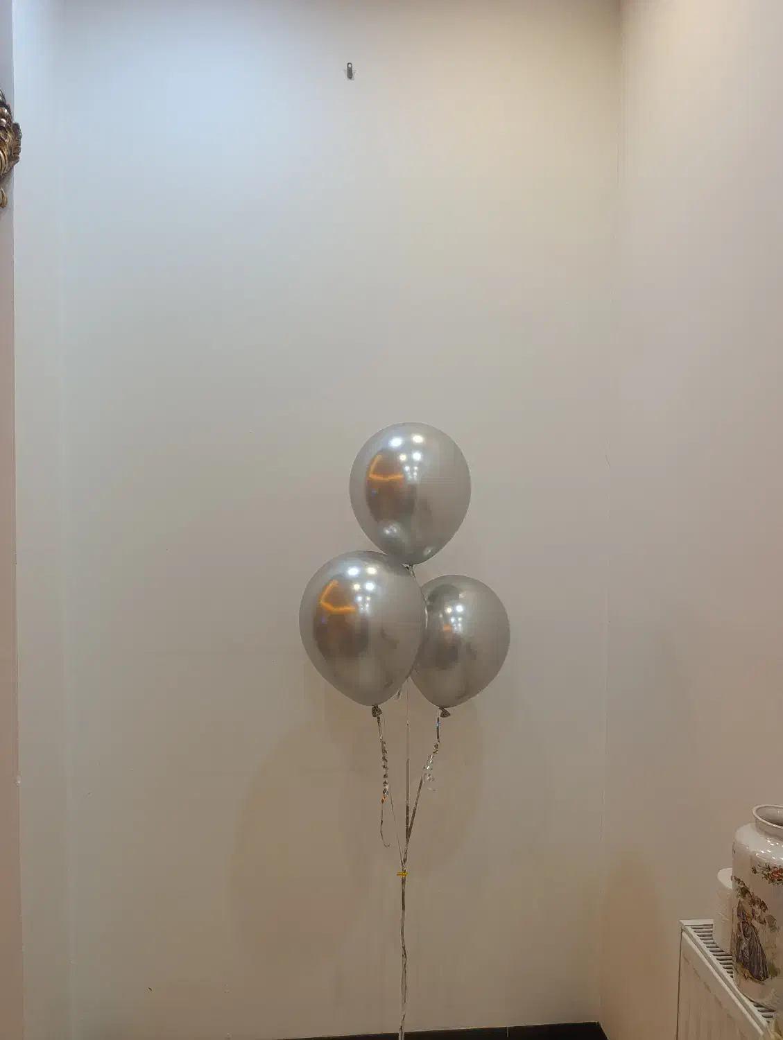 بادکنک هلیومی|اسباببازی|پرند, فاز ۵|دیوار