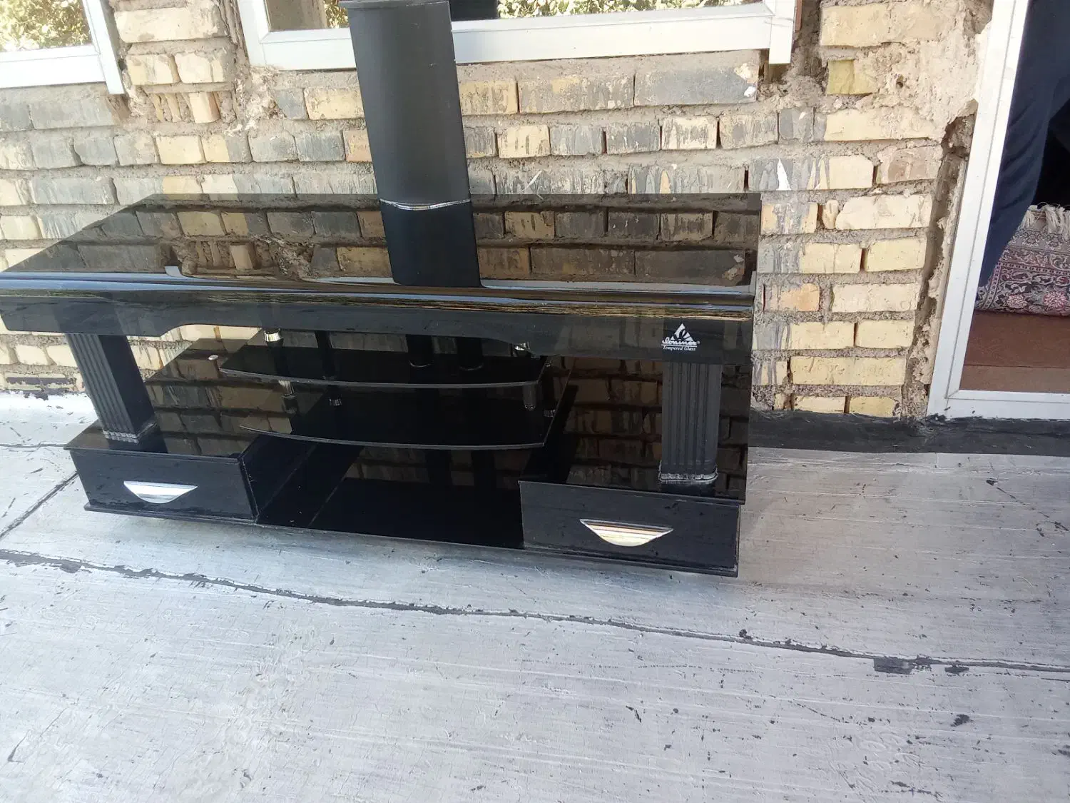 زیر تلوزیون|میز تلویزیون|لردگان, |دیوار