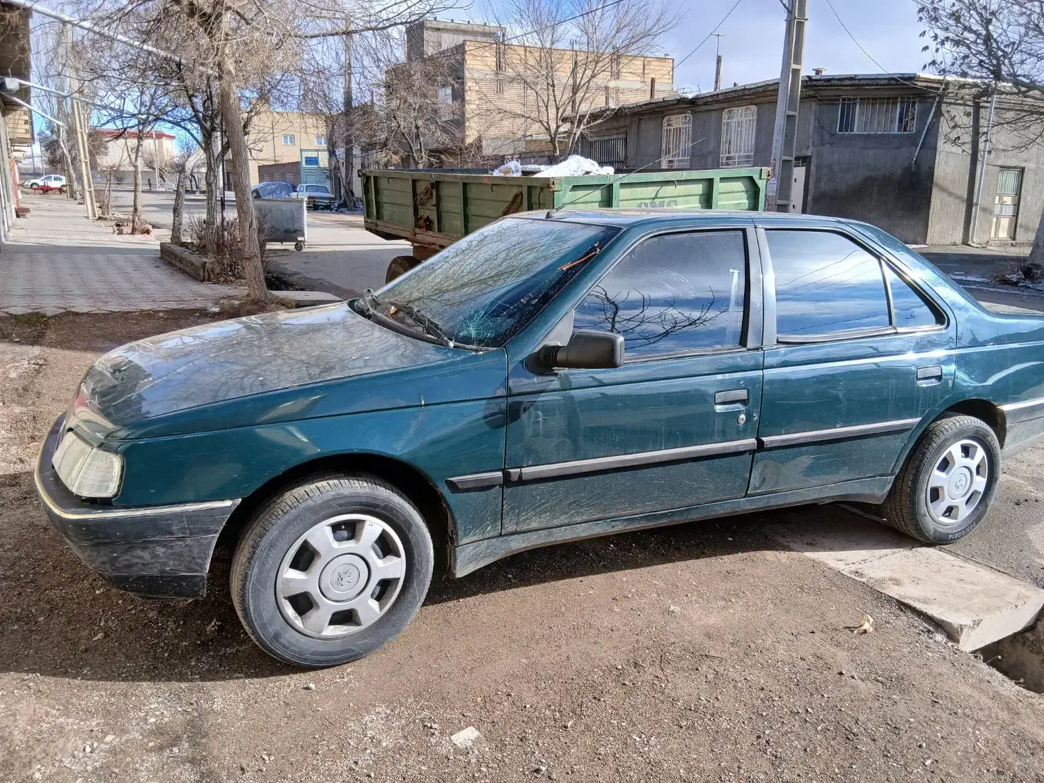 اردی مدل۸۳ بیرنگ|خودرو سواری و وانت|هریس, |دیوار