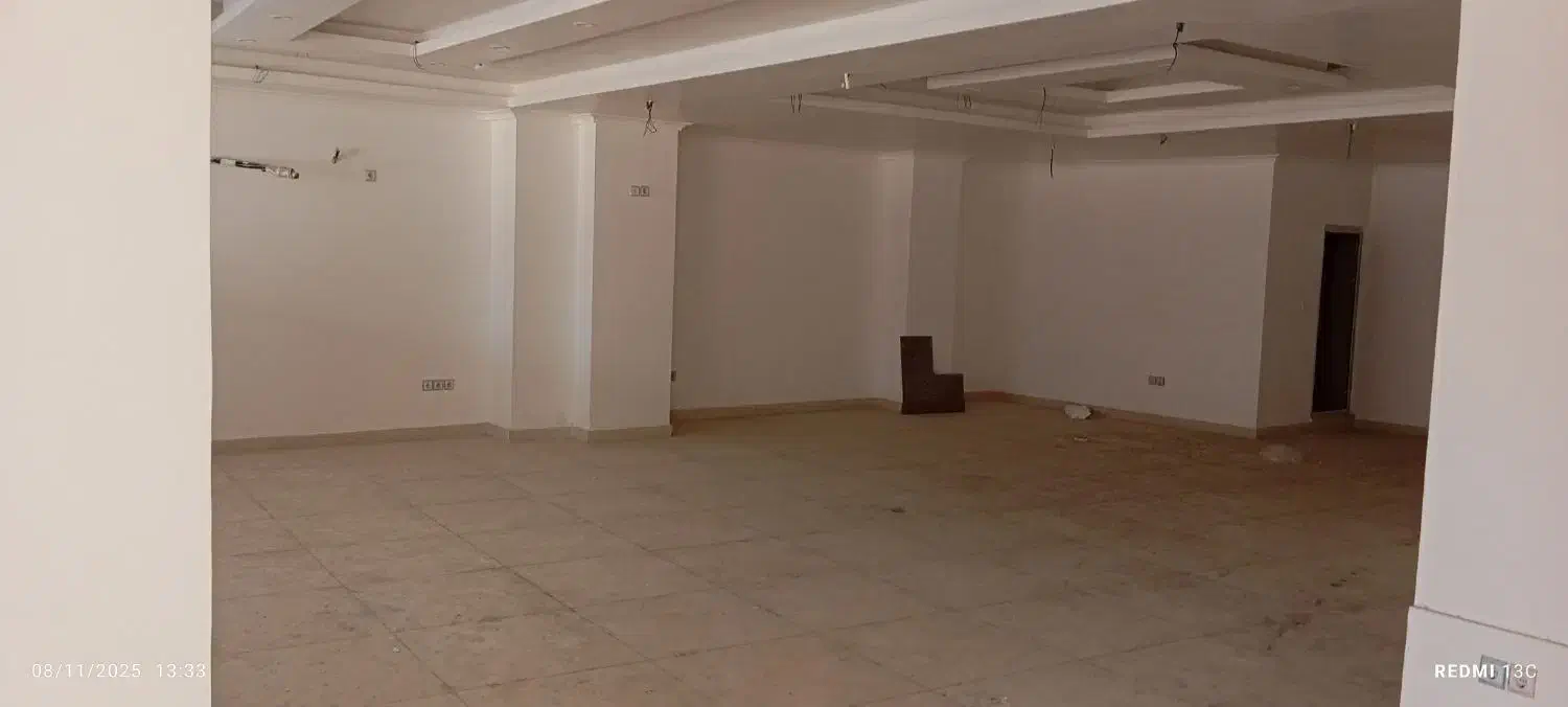 مغازه۳۰۰متری ۴راه مرادی روبرو داروخانه مشیر|اجارهٔ مغازه و غرفه|بندرعباس, |دیوار