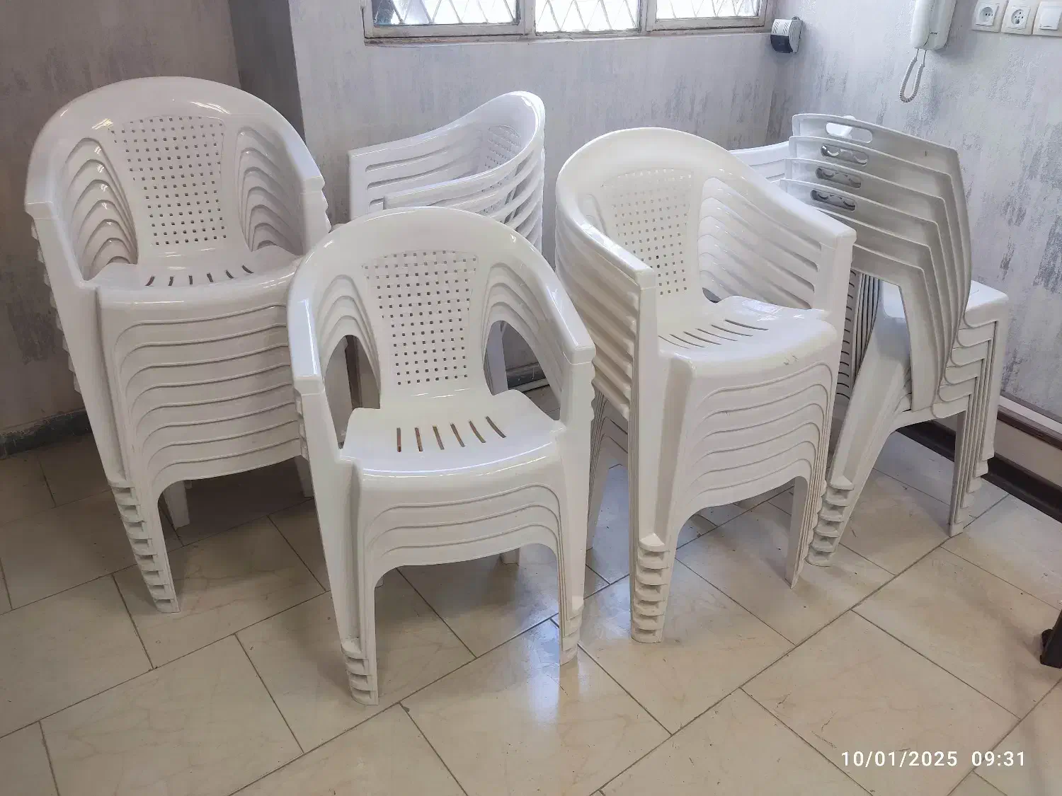 صندلی پلاستیکی در حد نو|مبلمان اداری|گلپایگان, |دیوار