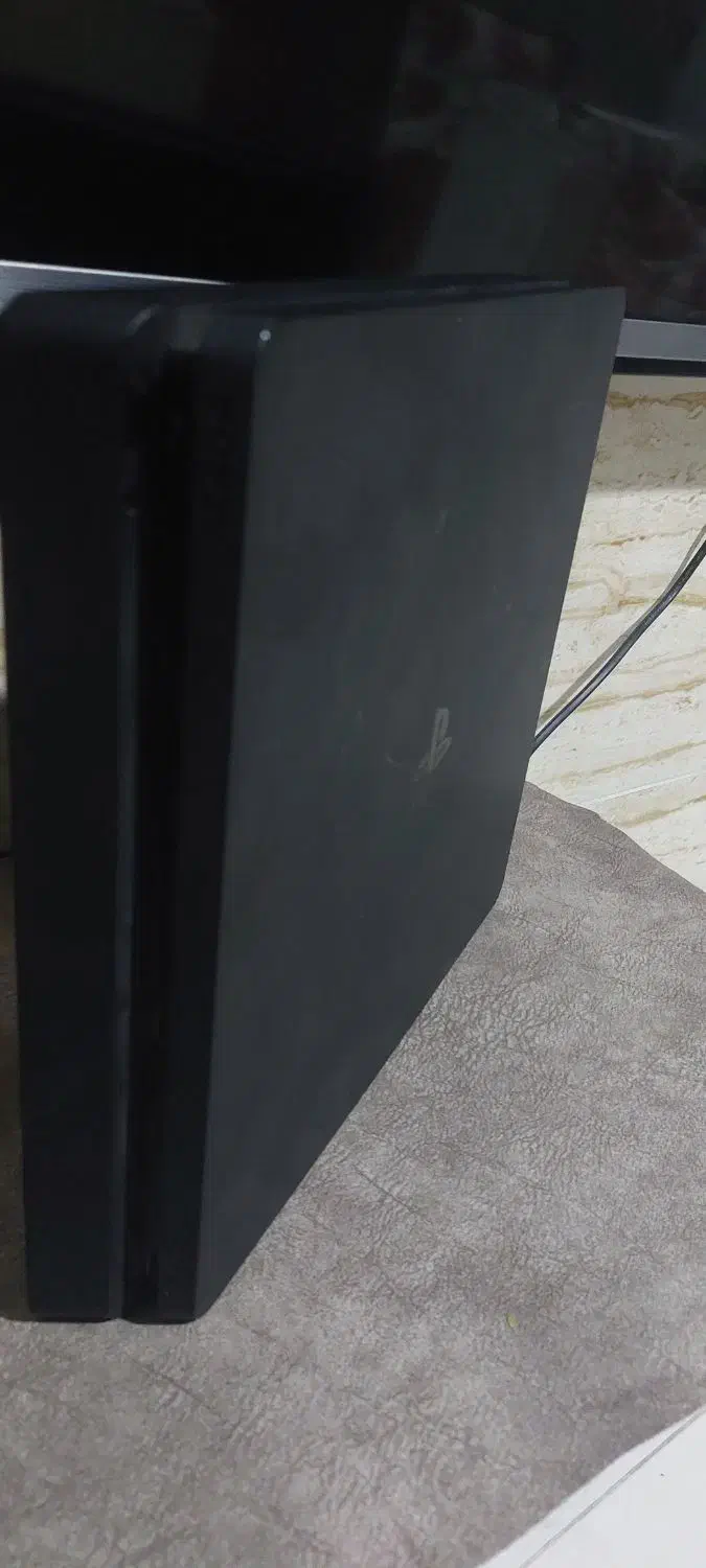 کنسول ps4 slim کپی خور در حد نو|کنسول، بازی ویدئویی و آنلاین|رشت, حمیدیان|دیوار