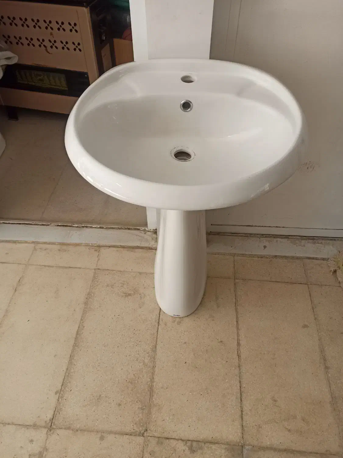 روشویی و شیر اهرمی|لوازم سرویس بهداشتی|شیراز, شاه قلی بیگی|دیوار