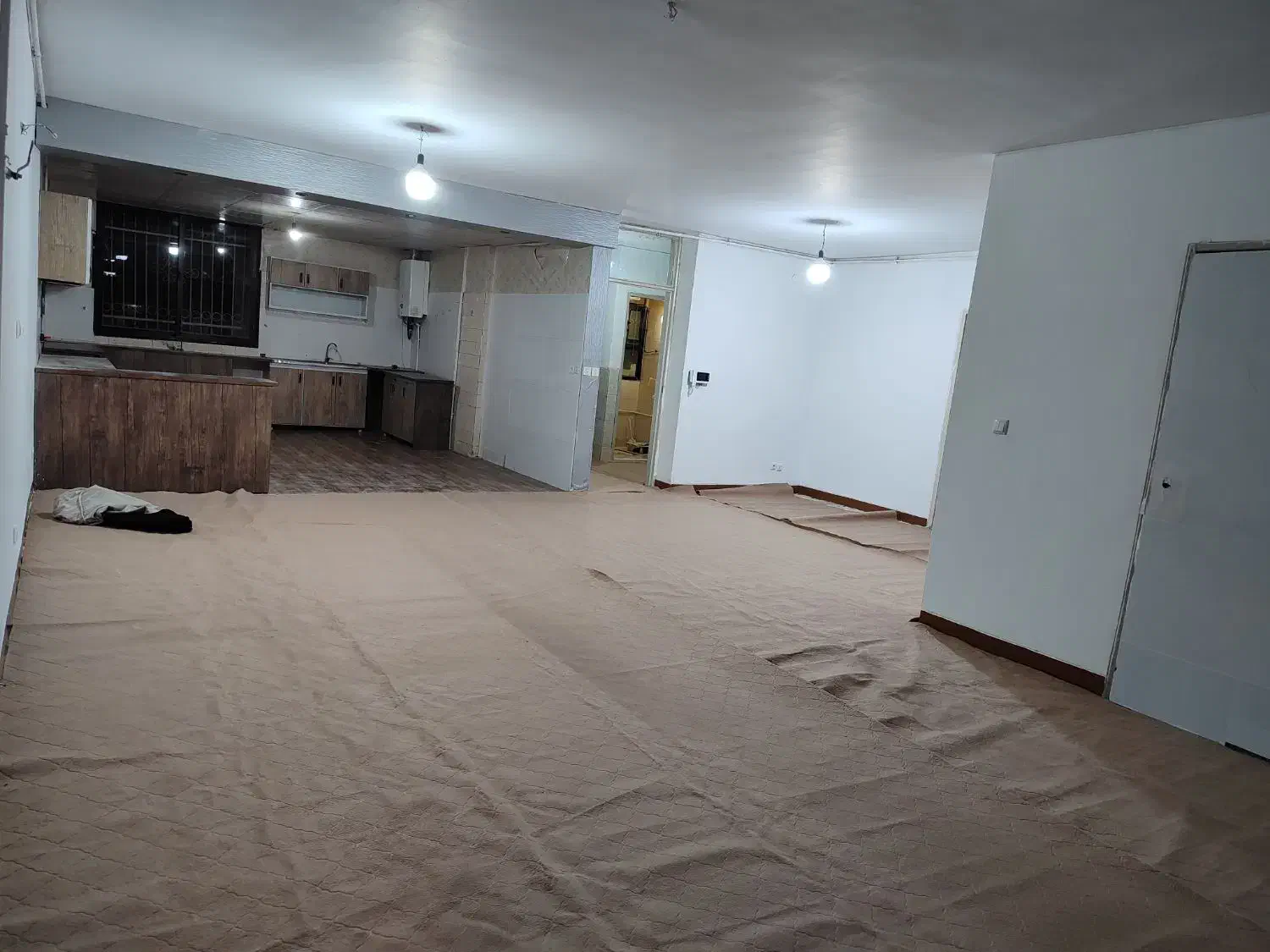 ویلایی دو خوابه نیمه باز سازی|اجارهٔ خانه و ویلا|مهاجران, |دیوار