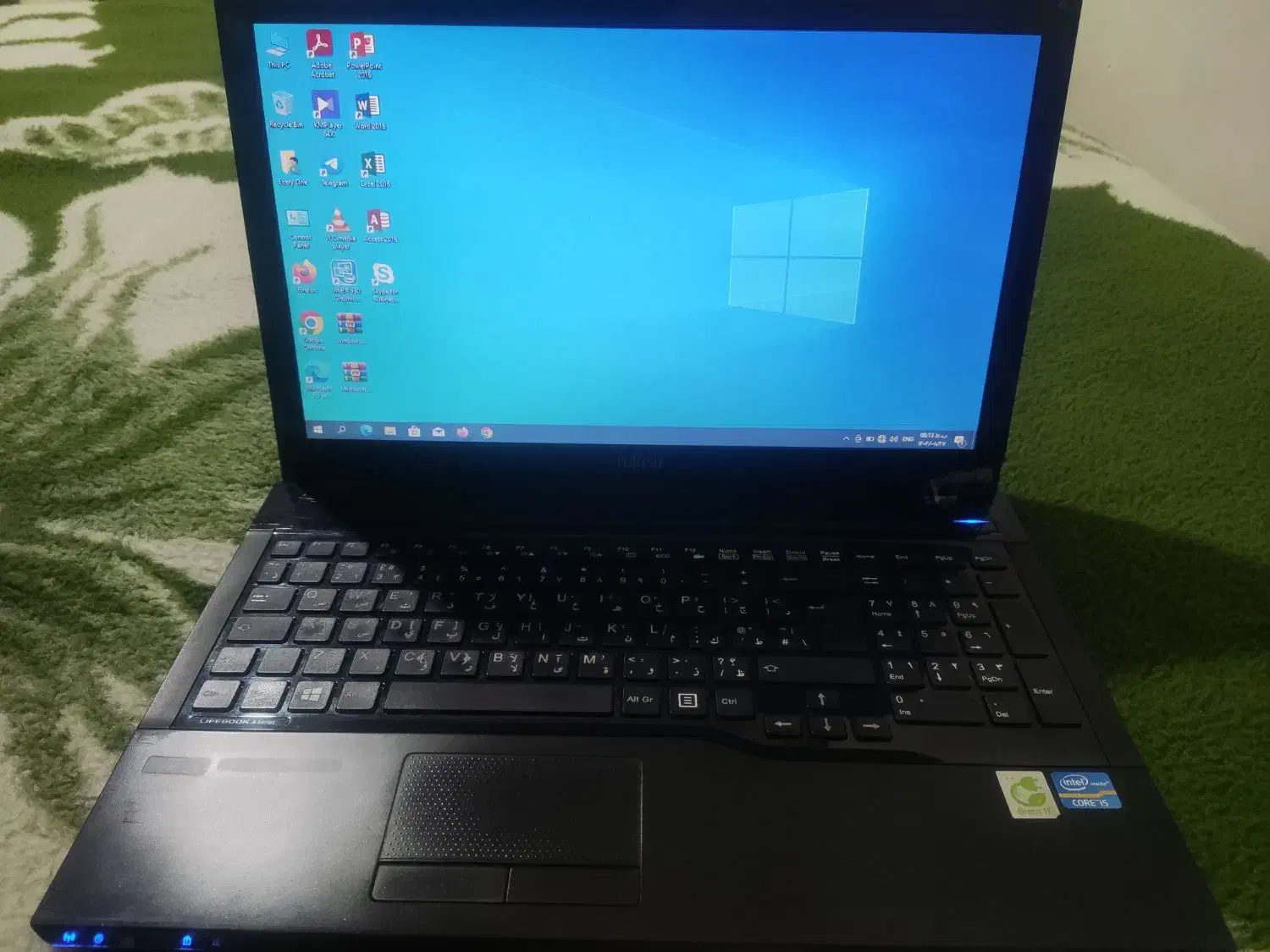 لبتاپ فوجیتسو دانشجویی|رایانه همراه|کرمانشاه, |دیوار