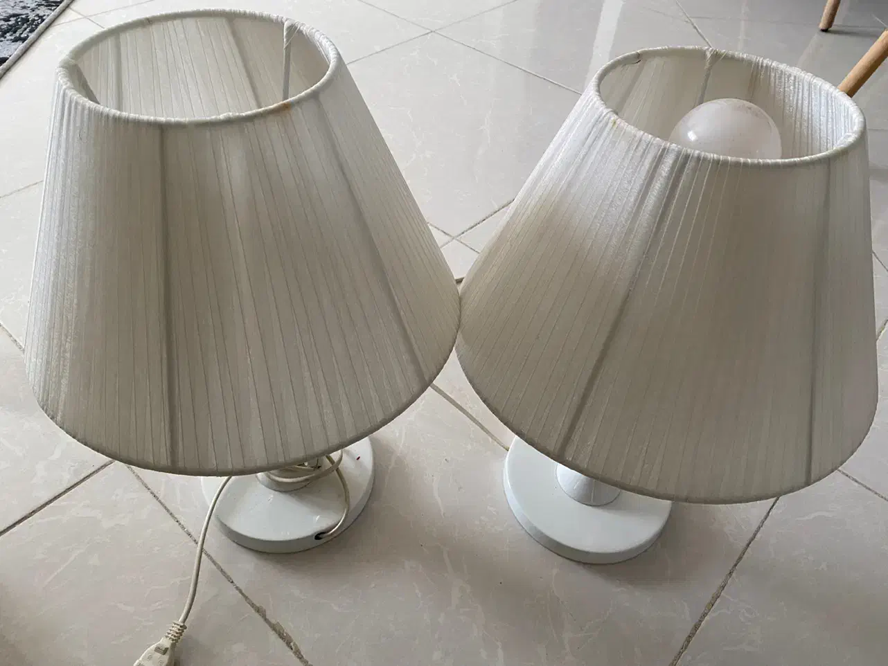 چراغ خواب|چراغ خواب و آباژور|پرند, فاز ۴|دیوار