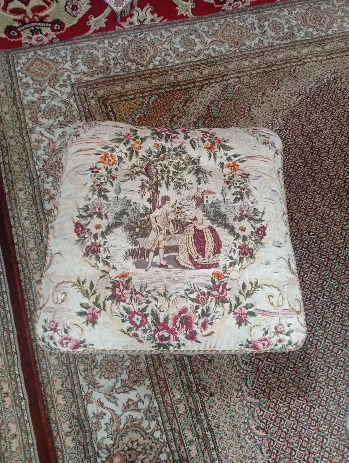 پشتی تمیز|پشتی|بیرجند, |دیوار