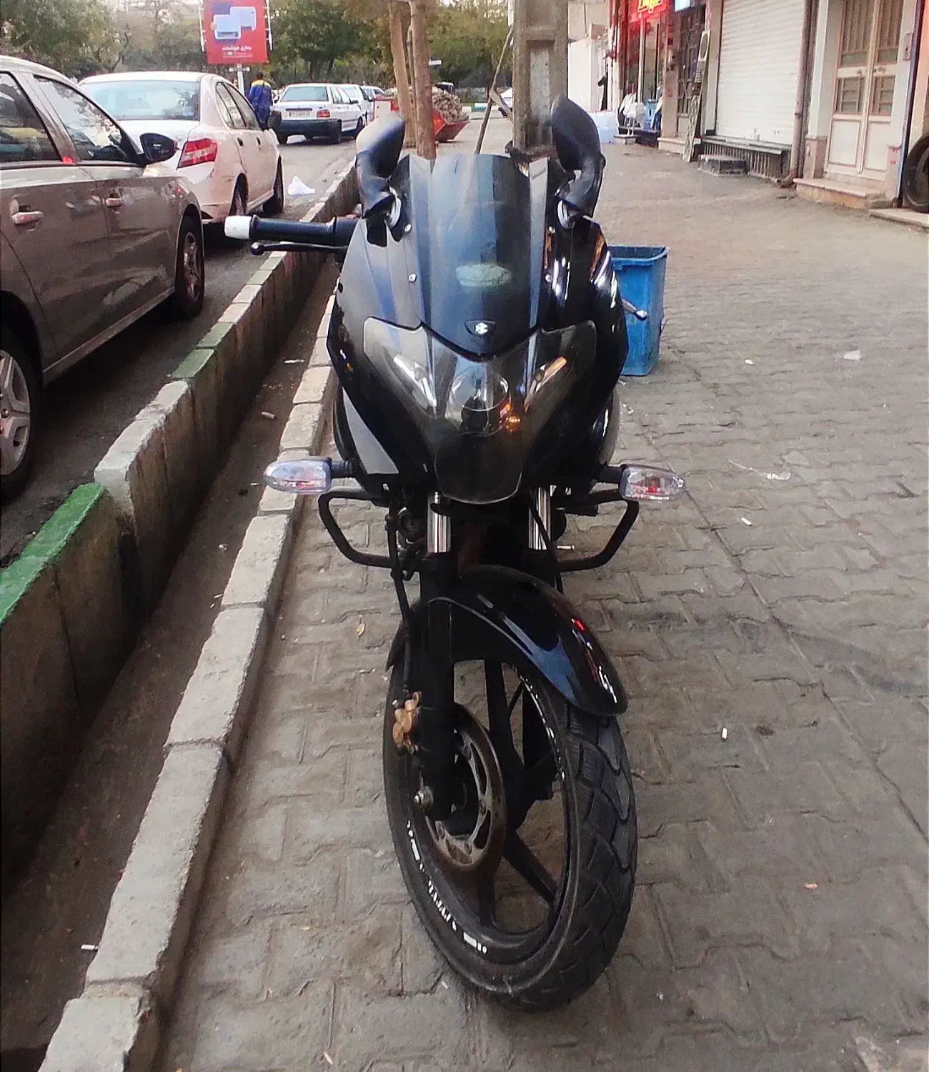 پالس 220 مشکی مدل ۹۳ کم کار فوری|موتورسیکلت|مشهد, ایثارگران|دیوار