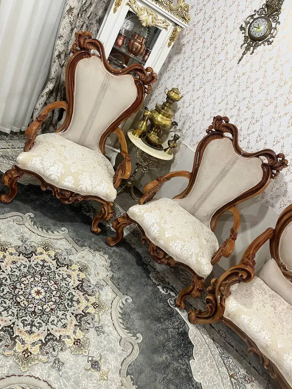 مبل سلطنتی کلاسیک چوب راش کاملا نو و آک|مبلمان خانگی و میز عسلی|سبزوار, چهارراه فرودگاه|دیوار