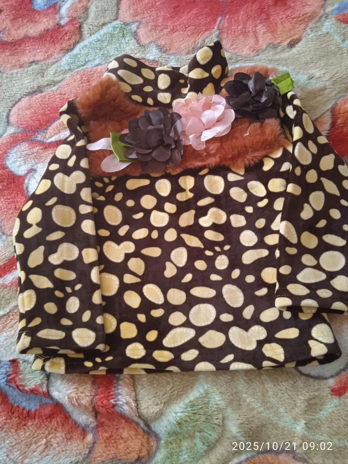 لباس بچگانه|لباس|خفر, |دیوار