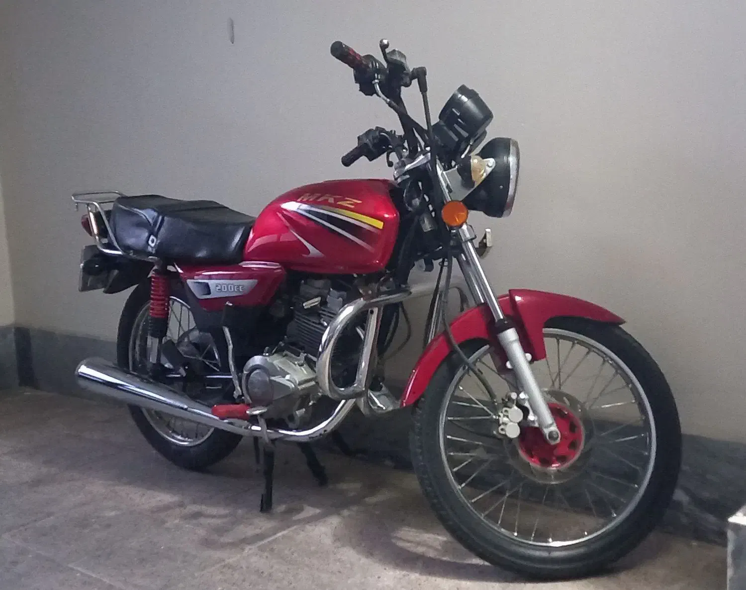 متین موتورmkz 200 در حد صفر ام کا زد۹۳|موتورسیکلت|تبریز, |دیوار