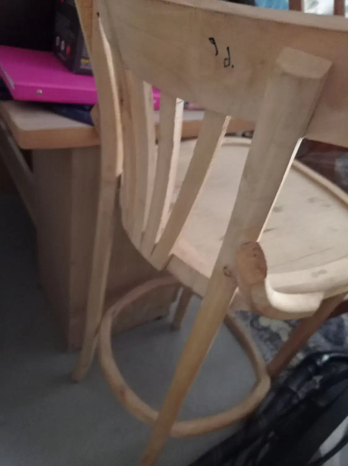 صندلی اپن|صندلی و نیمکت|قم, آذر (نکویی)|دیوار