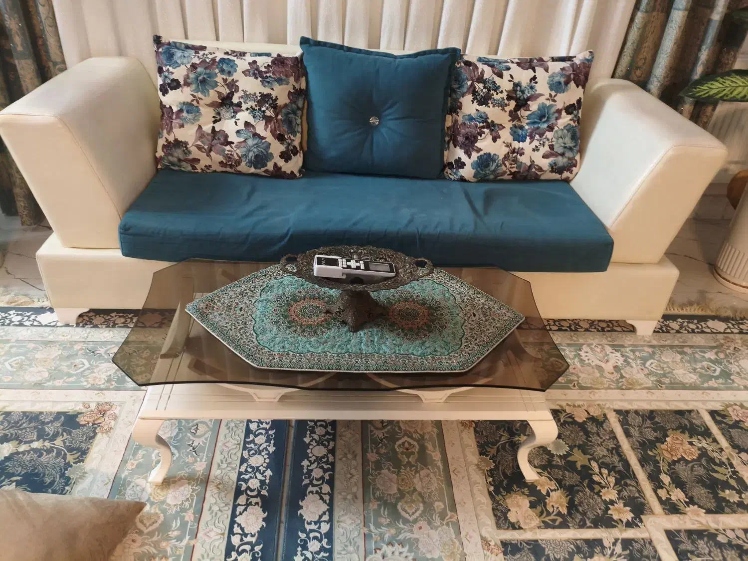 مبل و ...|مبلمان خانگی و میز عسلی|زاهدان, |دیوار