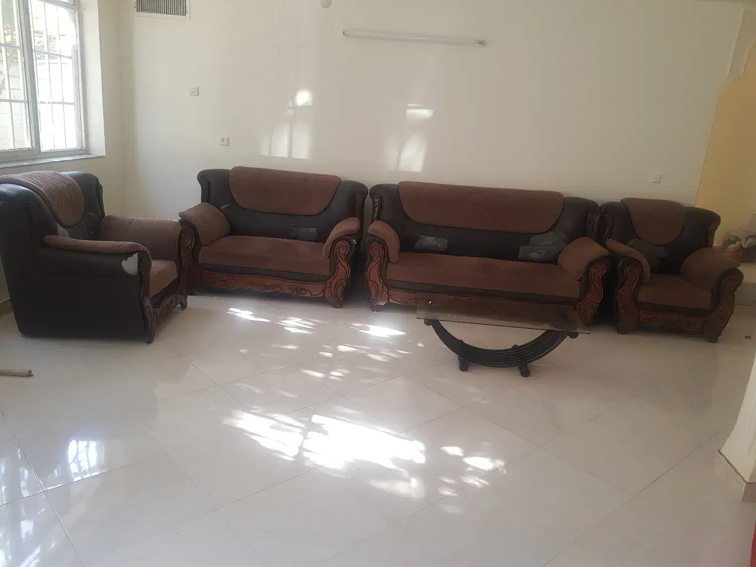 مبل راحتی|مبلمان خانگی و میز عسلی|دماوند, گیلاوند|دیوار