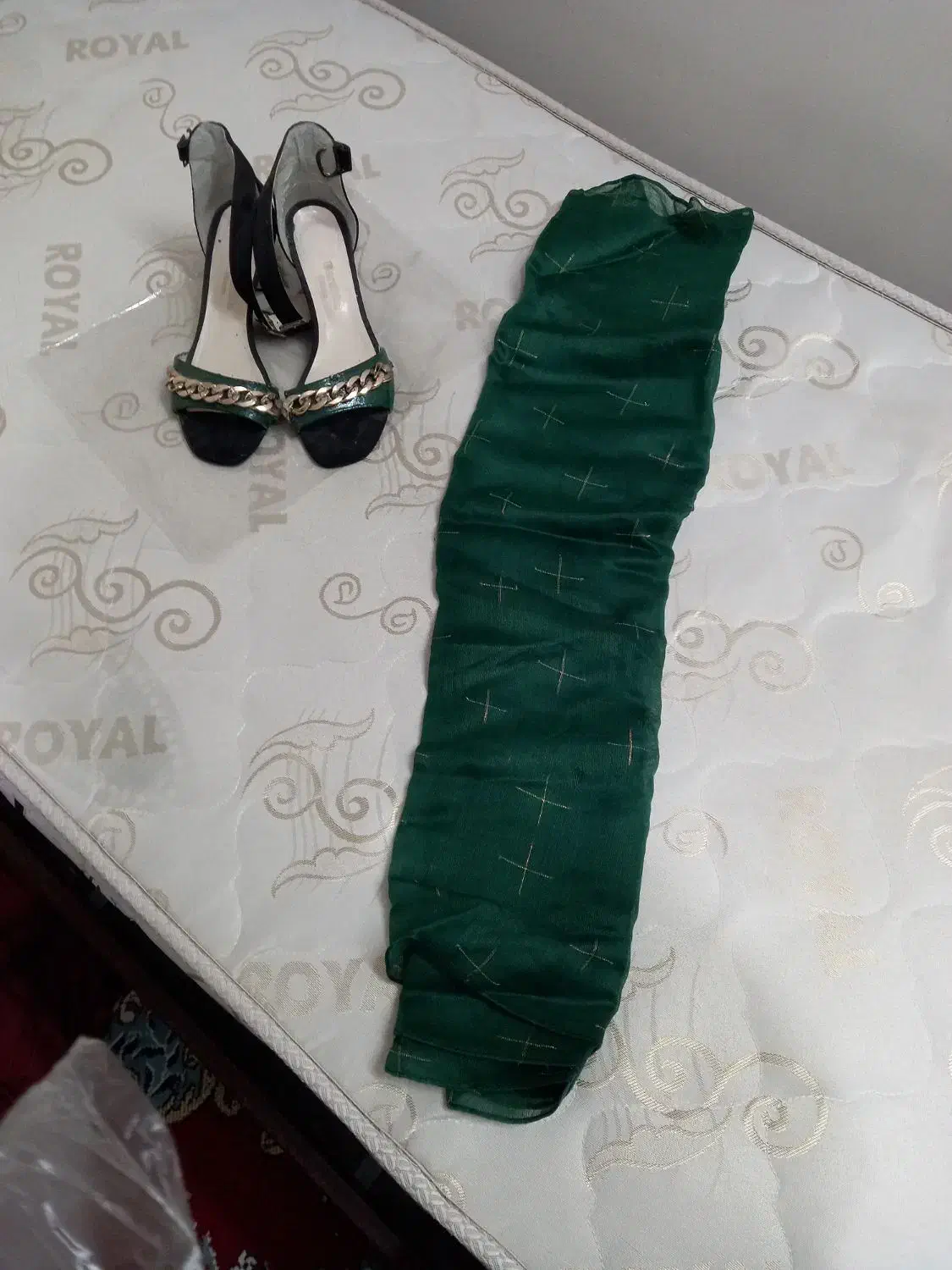 کت وشلوار زنانه|لباس|نیشابور, کوی یغما|دیوار