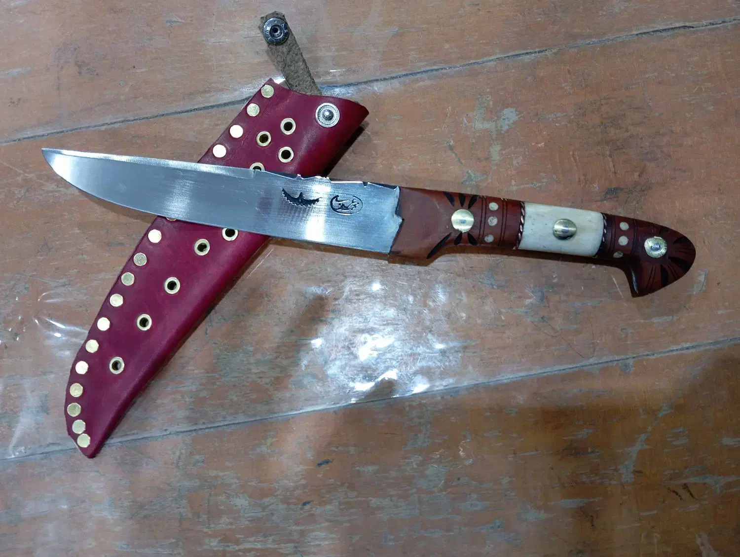 چاقو فولاد استیل دسته عناب وسط استخون ۳۰ تایی|کوهنوردی و کمپینگ|قم, چهل درخت|دیوار