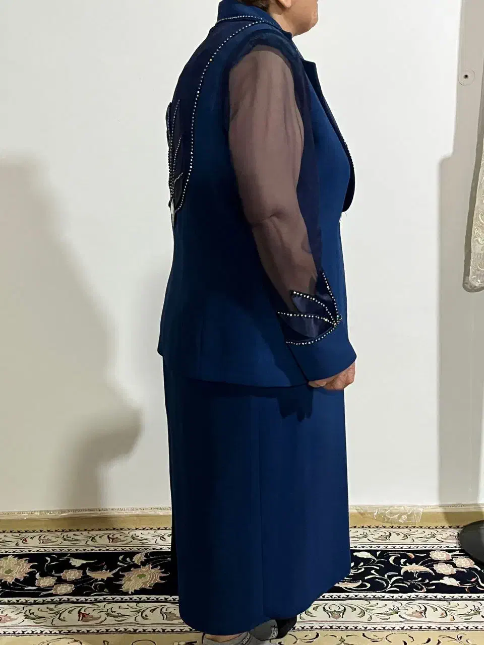 لباس مجلسی|لباس|مرزن‌آباد, |دیوار