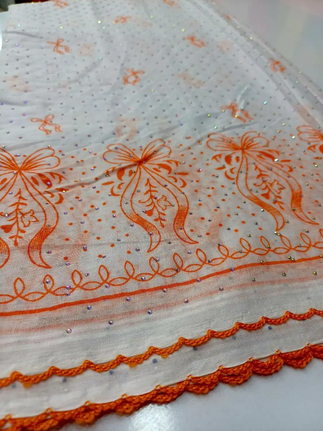 لیسی لبه قریشی|آرایشی، بهداشتی، درمانی|میناب, |دیوار