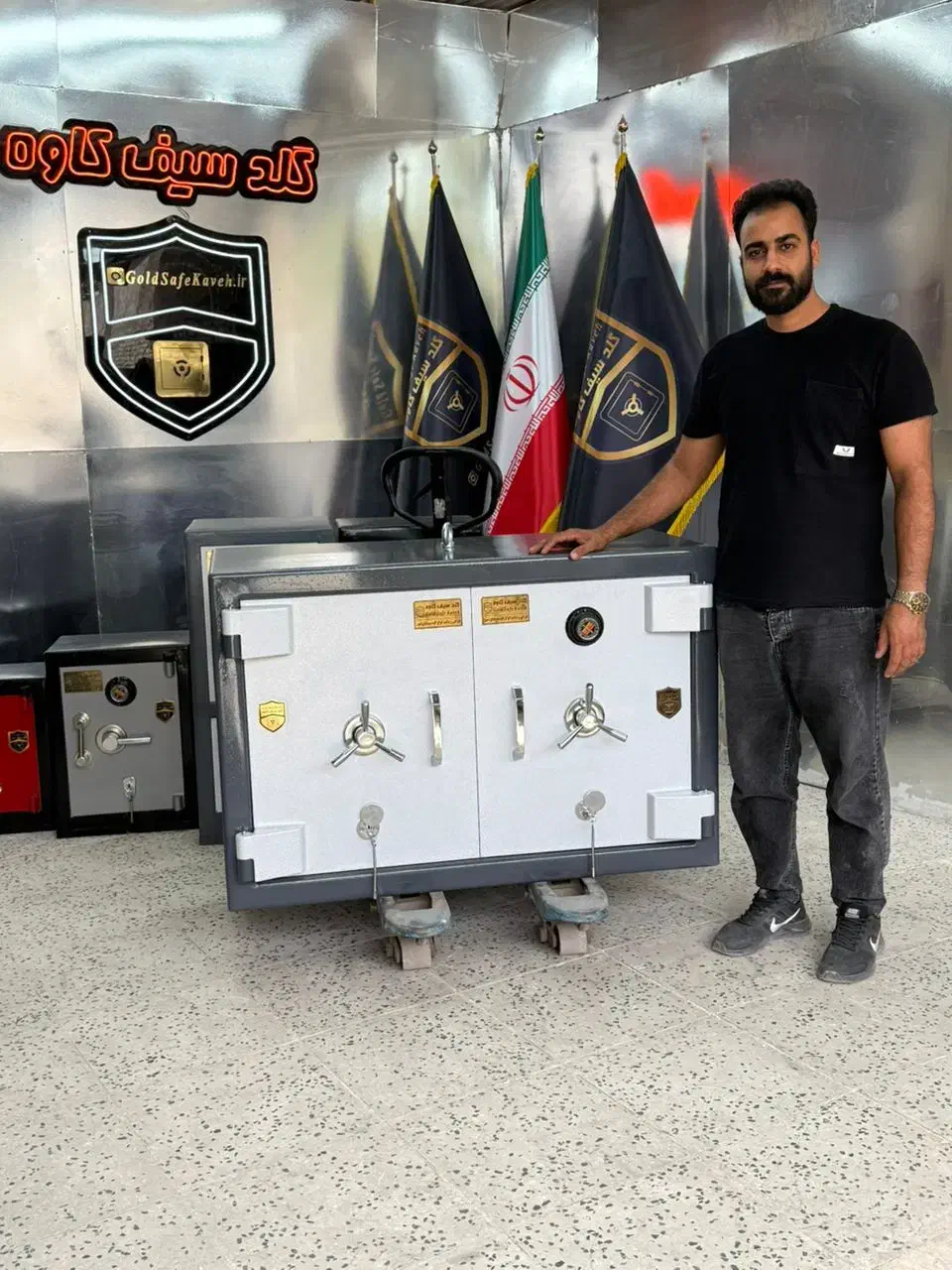 گاوصندوق زیرویترینی gsk1200 سنگین وزن تایید اماکن|ابزارآلات|ساری, |دیوار