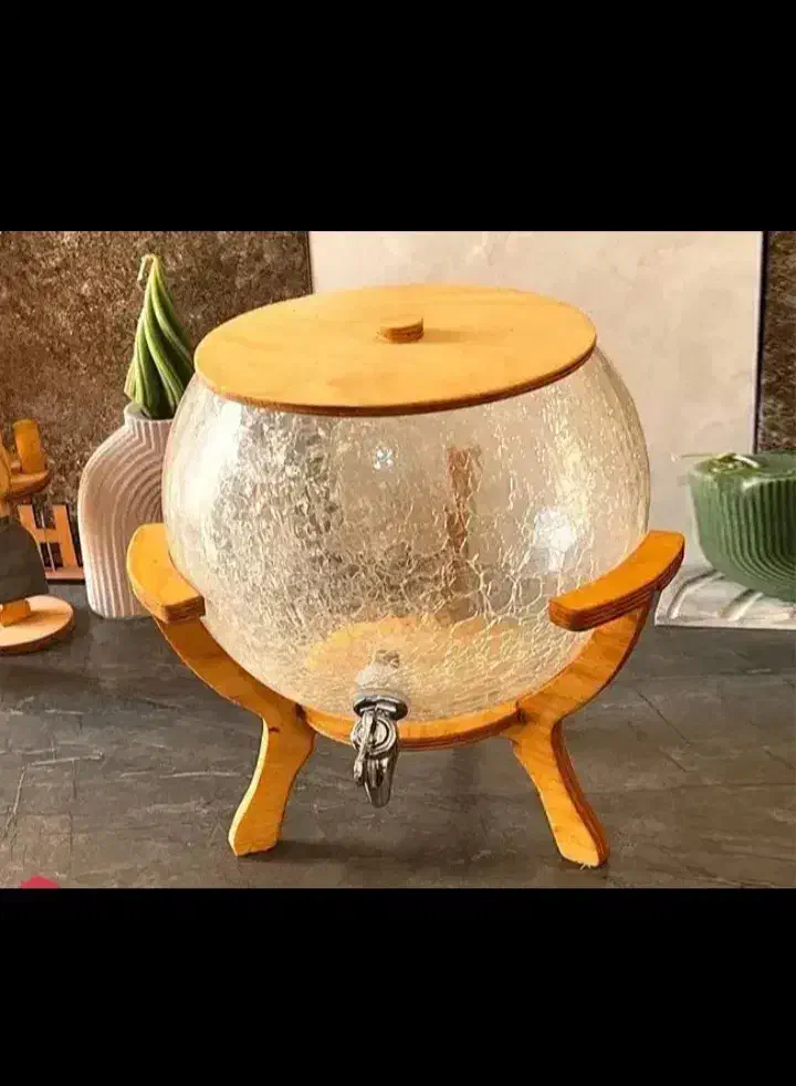 کلمن تپلی در نوبران|ظروف سرو و پذیرایی|نوبران, |دیوار