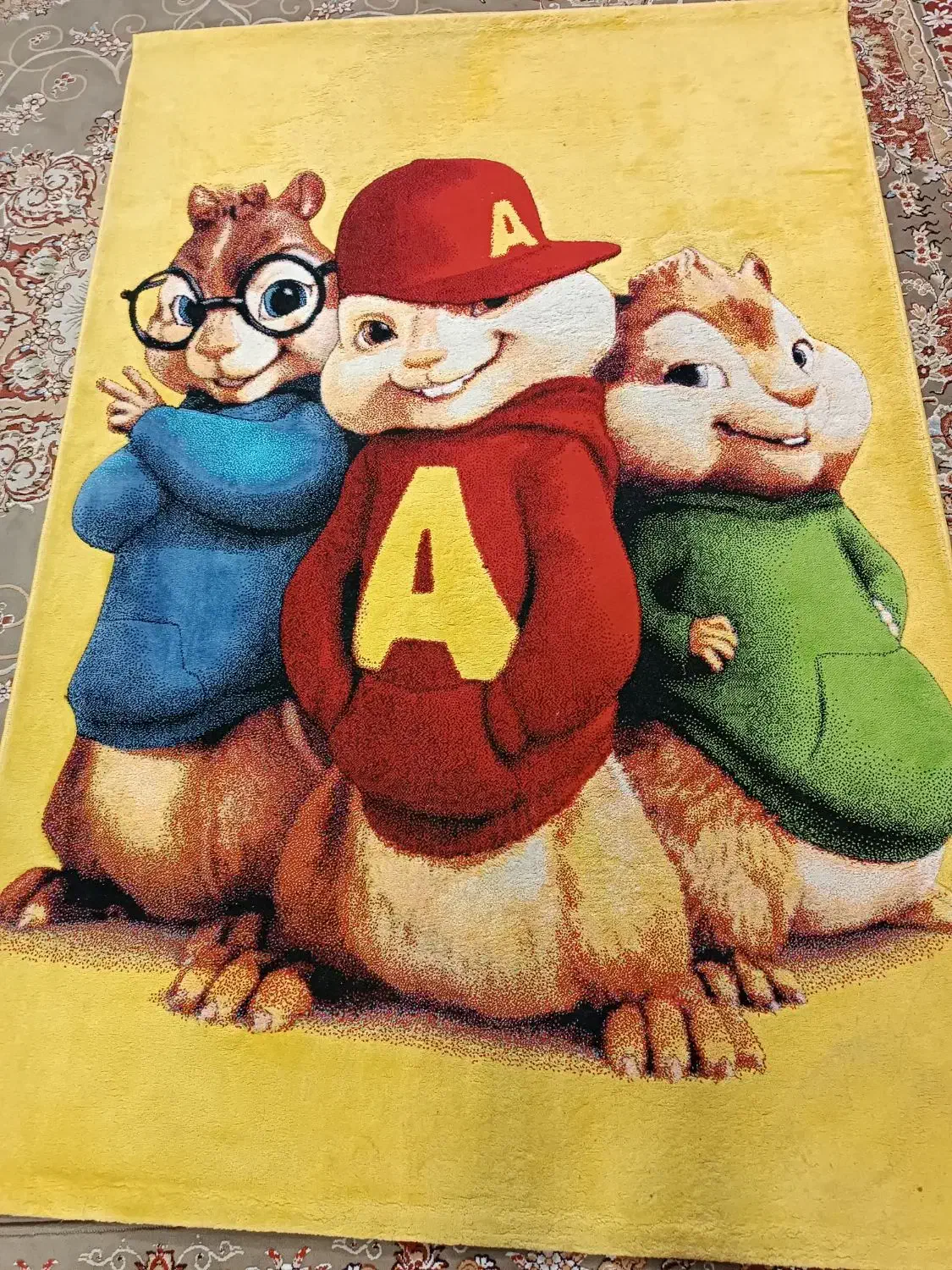 فرش کودک طرح سنجاب آلوین با دوستان|فرش|شهرضا, |دیوار