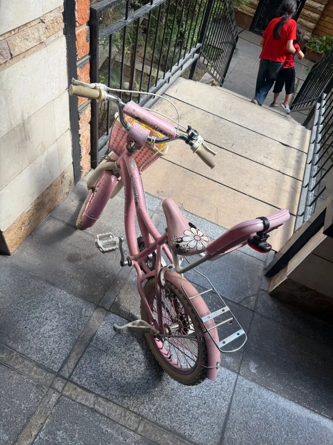 دوچرخه صورتی سایز ۲۰|دوچرخه، اسکیت، اسکوتر|تهران, کاشانک|دیوار