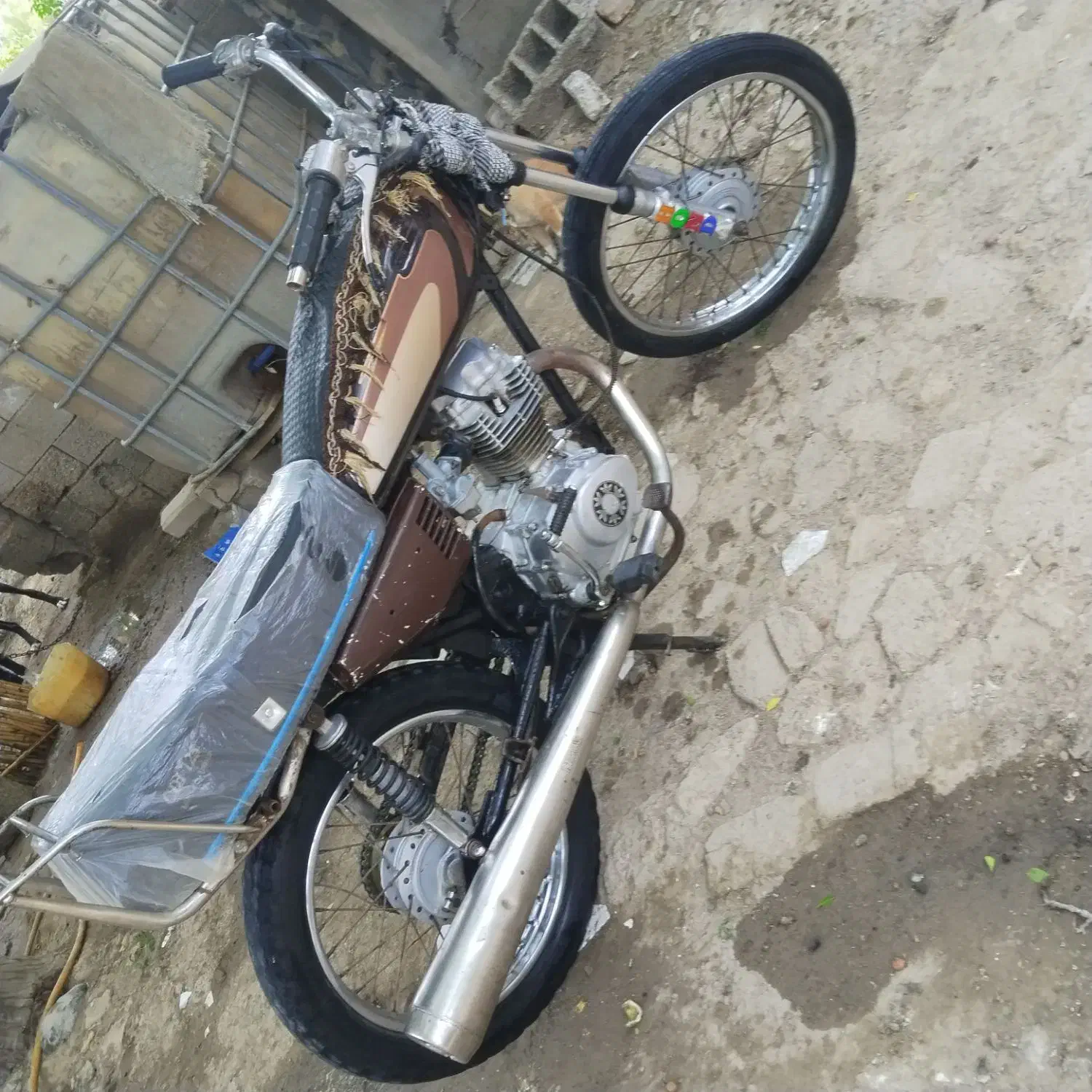 موتور مزائیده|موتورسیکلت|گنبد کاووس, |دیوار