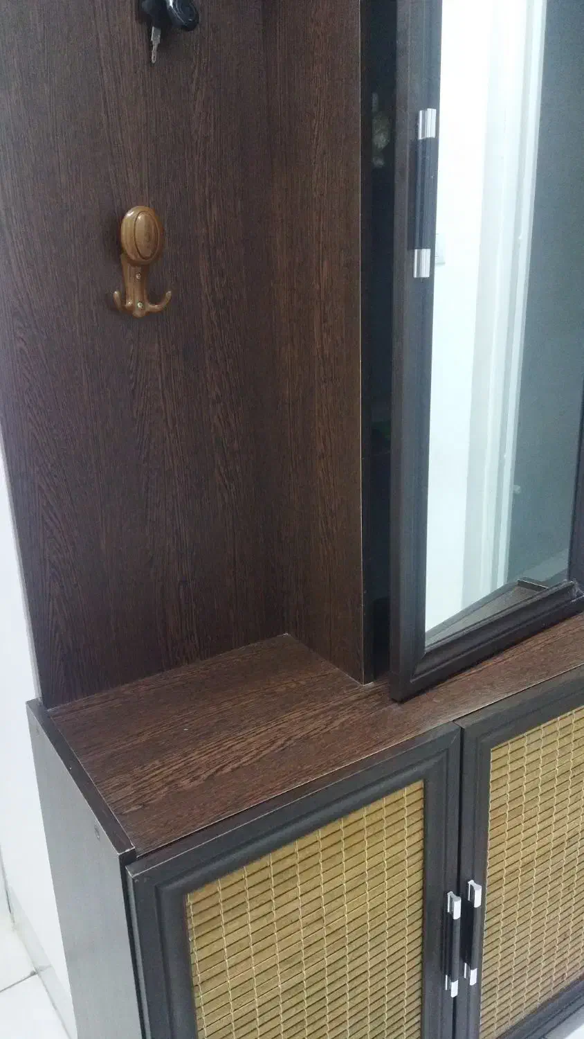 جاکفشی|جاکفشی، کمد، دراور|اقلید, |دیوار