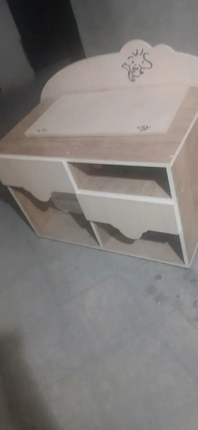 میزکامپیوتر وکمدبچه|اسباب و اثاث بچه|محمدیه-قزوین, |دیوار