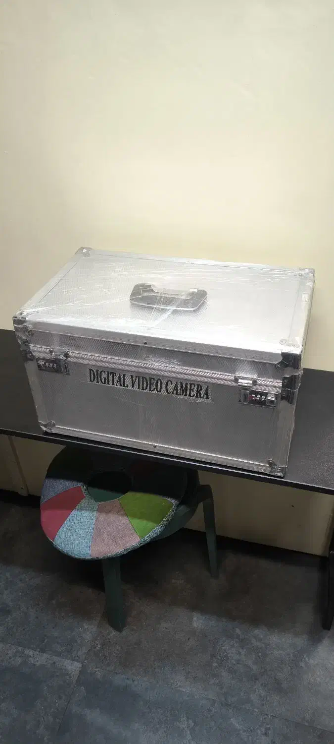 متباکس اورشولدر|دوربین عکاسی و فیلمبرداری|تهران, میدان ولیعصر|دیوار