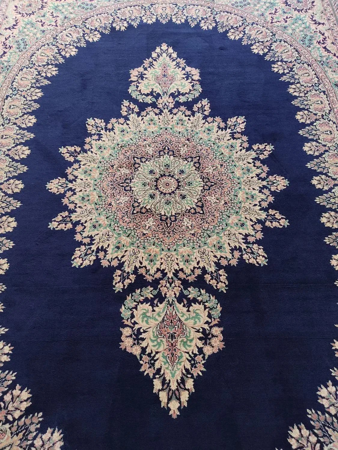 فرش|فرش|شاهینشهر, شهرک گلدیس|دیوار