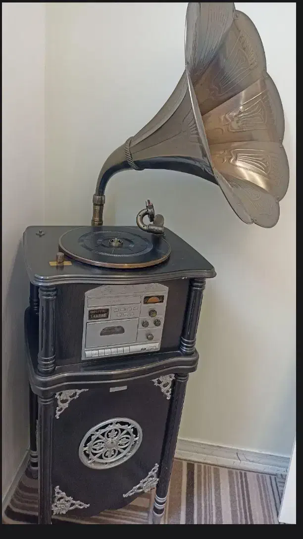 گرام مافون ایستاده|سیستم صوتی خانگی|گلبهار, شهر جدید گلبهار|دیوار