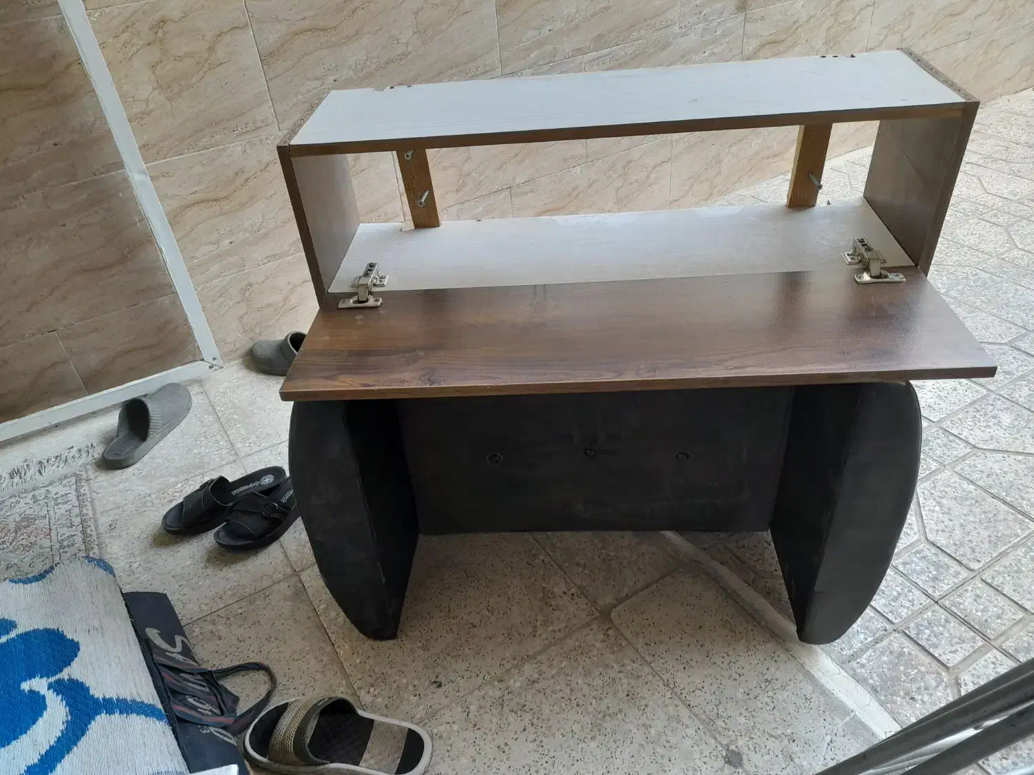 اینه کنسول و صندلی|آرایشگاه و سالن‌های زیبایی|چهاردانگه (تهران), |دیوار