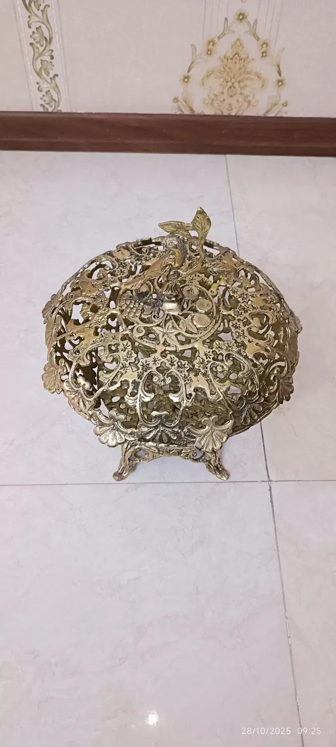 ظرف میوه و شکلات برنزی|ظروف سرو و پذیرایی|تهران, خاک سفید|دیوار