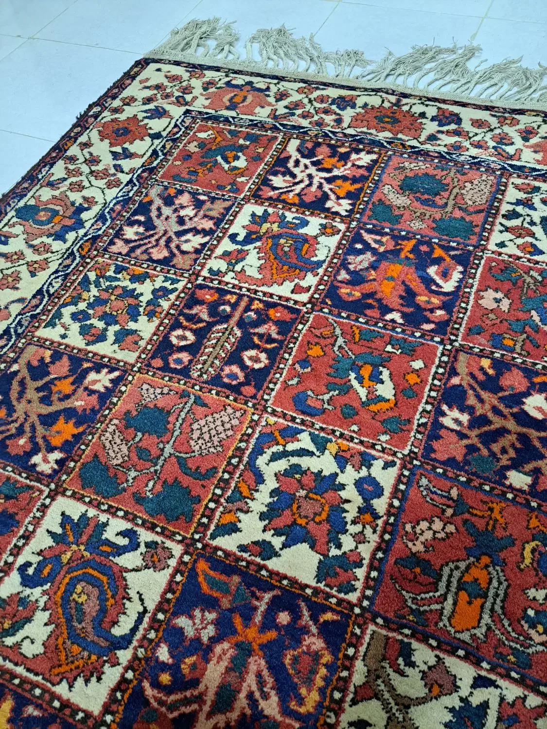 فرش دستبافت|فرش|پیر بکران, |دیوار