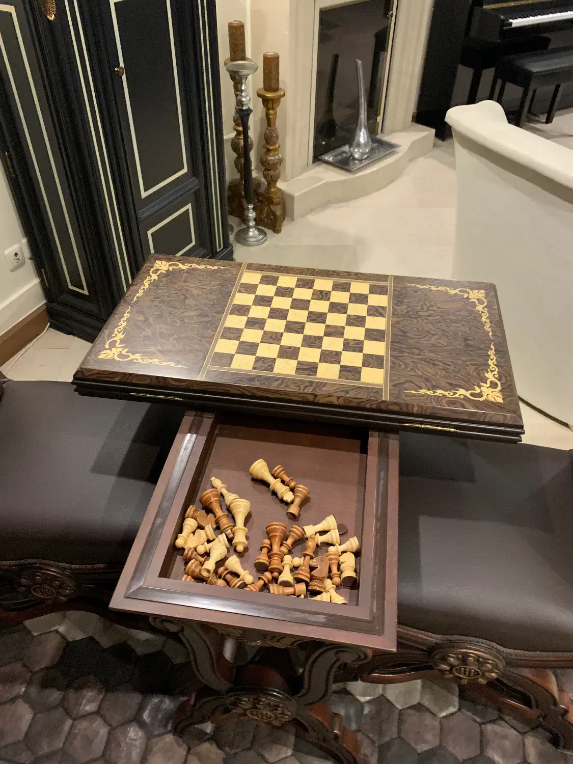میز و صندلی بازی نفیس تخته نرد و شطرنج|مبلمان خانگی و میز عسلی|تهران, آجودانیه|دیوار