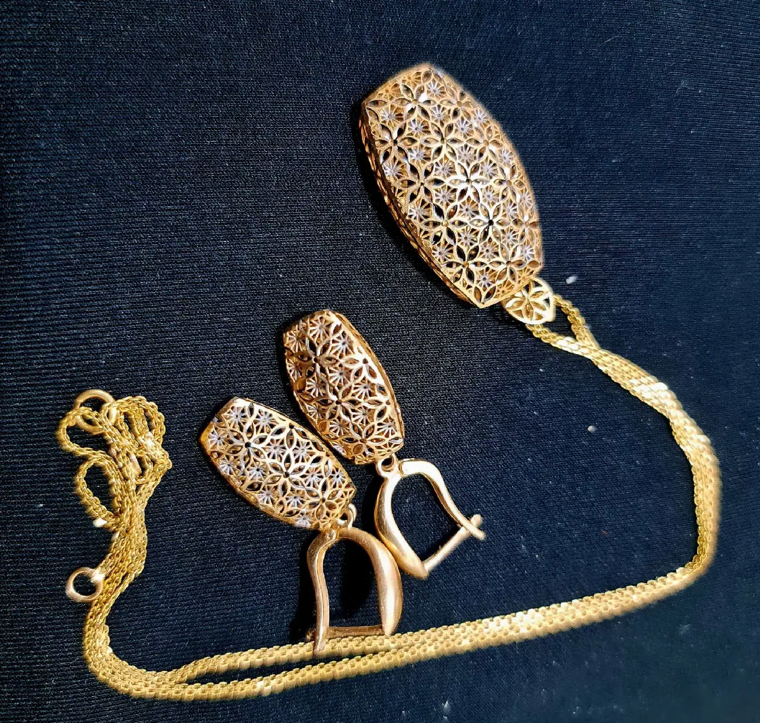 فروش ویژه طلا،نرخ تابلو+۱درصد|جواهرات|اهواز, ۳۰ متری|دیوار