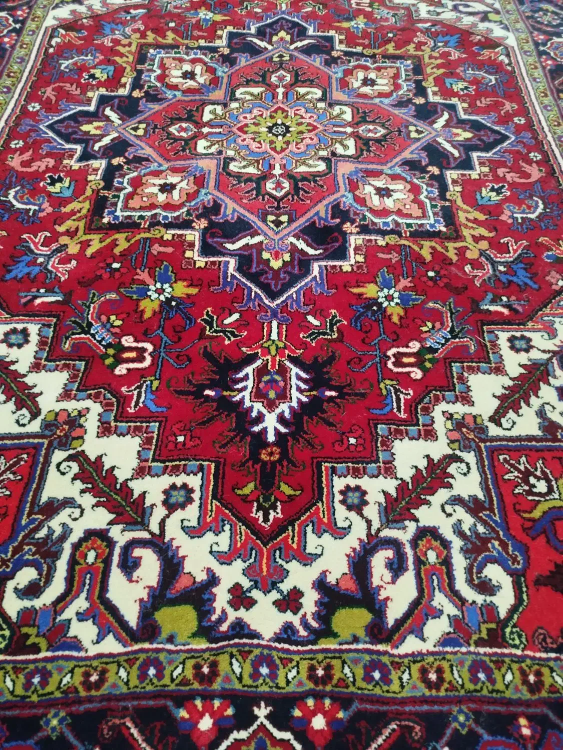 فرش تاجری هریس|فرش|اهر, |دیوار