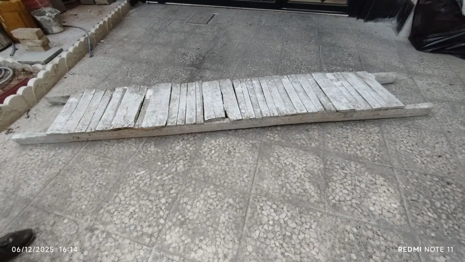 تخته قالی بنایی ۳متری سالم ۱۰۰۰۰۰۰|مصالح و تجهیزات ساختمان|اصفهان, جلالیه|دیوار