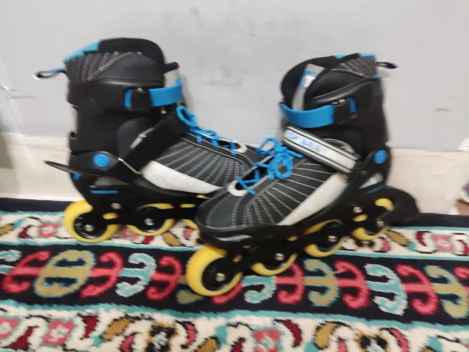 یک عدد کفش اسکیت به فروش می رسد|دوچرخه، اسکیت، اسکوتر|زاهدان, |دیوار