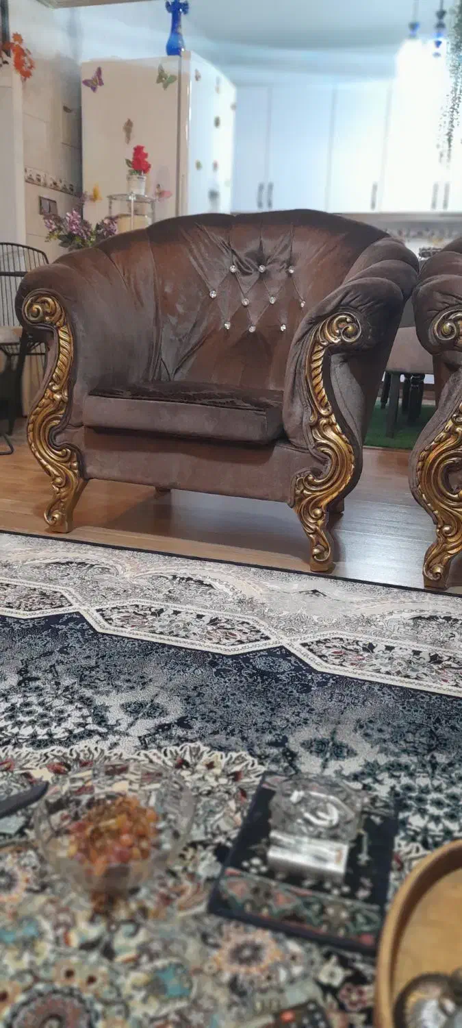 یک دست مبلمان ۷ نفره|مبلمان خانگی و میز عسلی|محمدشهر, محمدشهر|دیوار