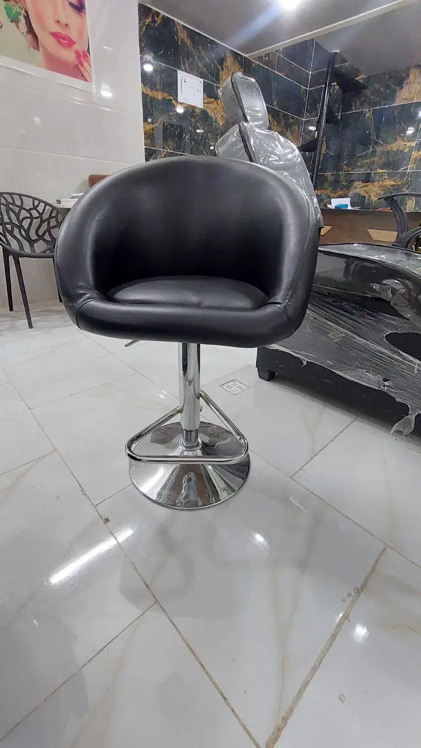 وسایل آرایشگاه|آرایشگاه و سالن‌های زیبایی|اردکان, |دیوار