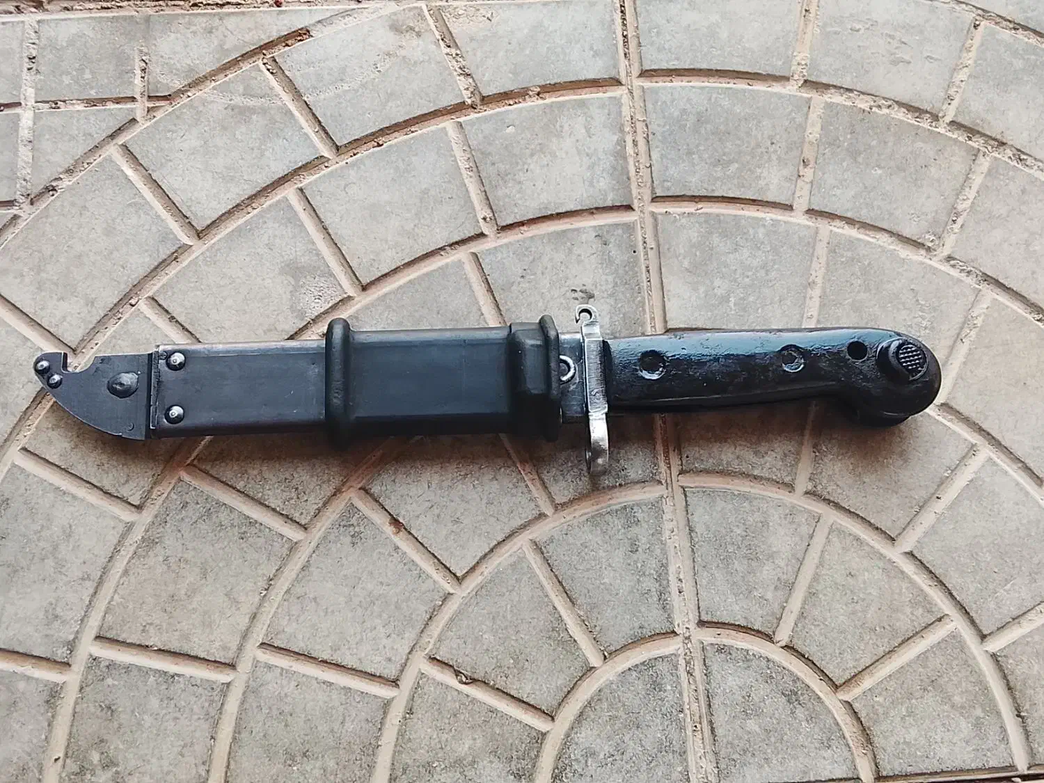 سرنیزه روسی اصل|کلکسیون اشیاء عتیقه|ارومیه, |دیوار