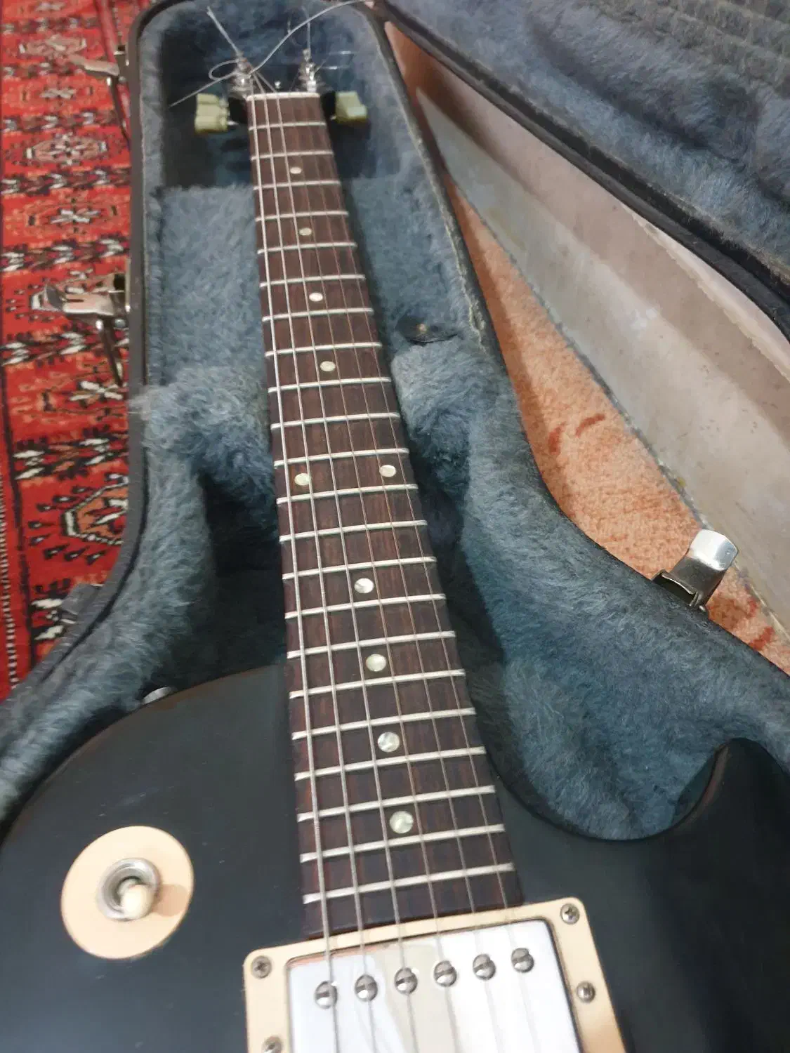 Gibson Les Paul|گیتار، بیس، امپلیفایر|شیراز, معالی‌آباد|دیوار