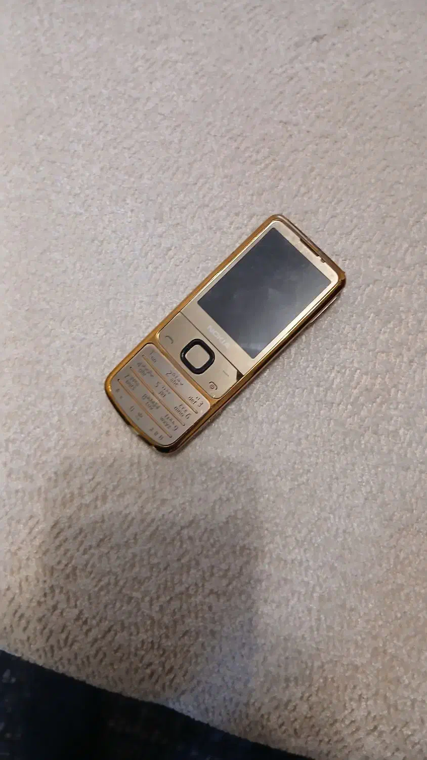 نوکیا 6700 کلاسیک|موبایل|محمدشهر, شهرک پیام (مهرالبرز)|دیوار