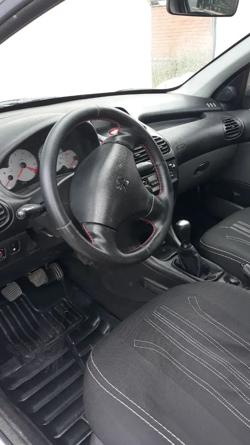 پژو۲۰۶ وی۸ مدل۱۳۹۸|خودرو سواری و وانت|چالوس, |دیوار