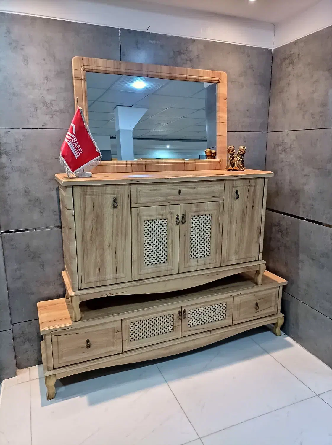 آیینه و کنسول+میز تی وی شرکتی بافل.استثنایی کد۷۷۶۶|بوفه، ویترین، کنسول|همدان, |دیوار